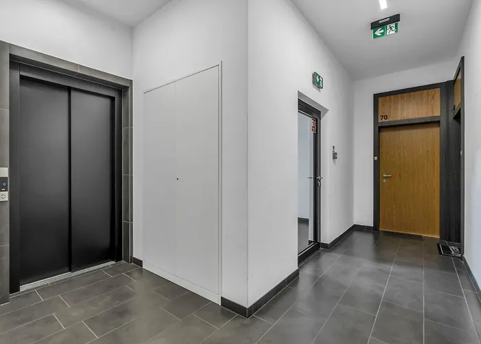 Szálloda Rydygiera - For 4p, Balcony, View, Shopping Mall Nearby - By Rentujemy *