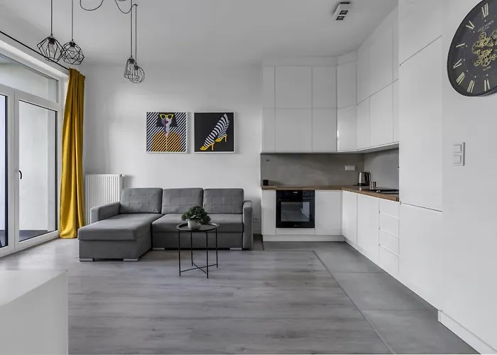 Rydygiera - For 4p, Balcony, View, Shopping Mall Nearby - By Rentujemy Varsó